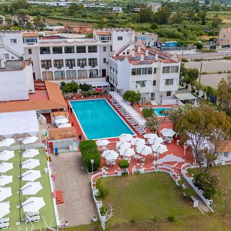 International Resort Mondragone Bagian luar foto