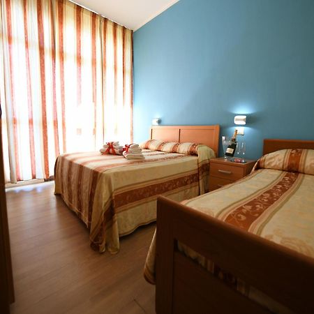 International Resort Mondragone Bagian luar foto