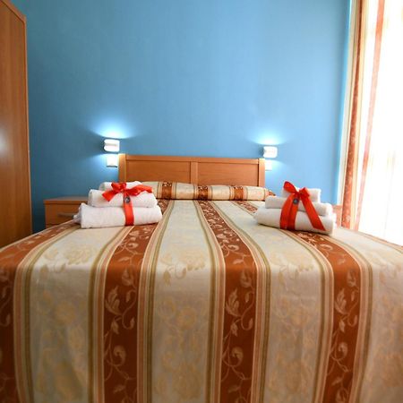 International Resort Mondragone Bagian luar foto