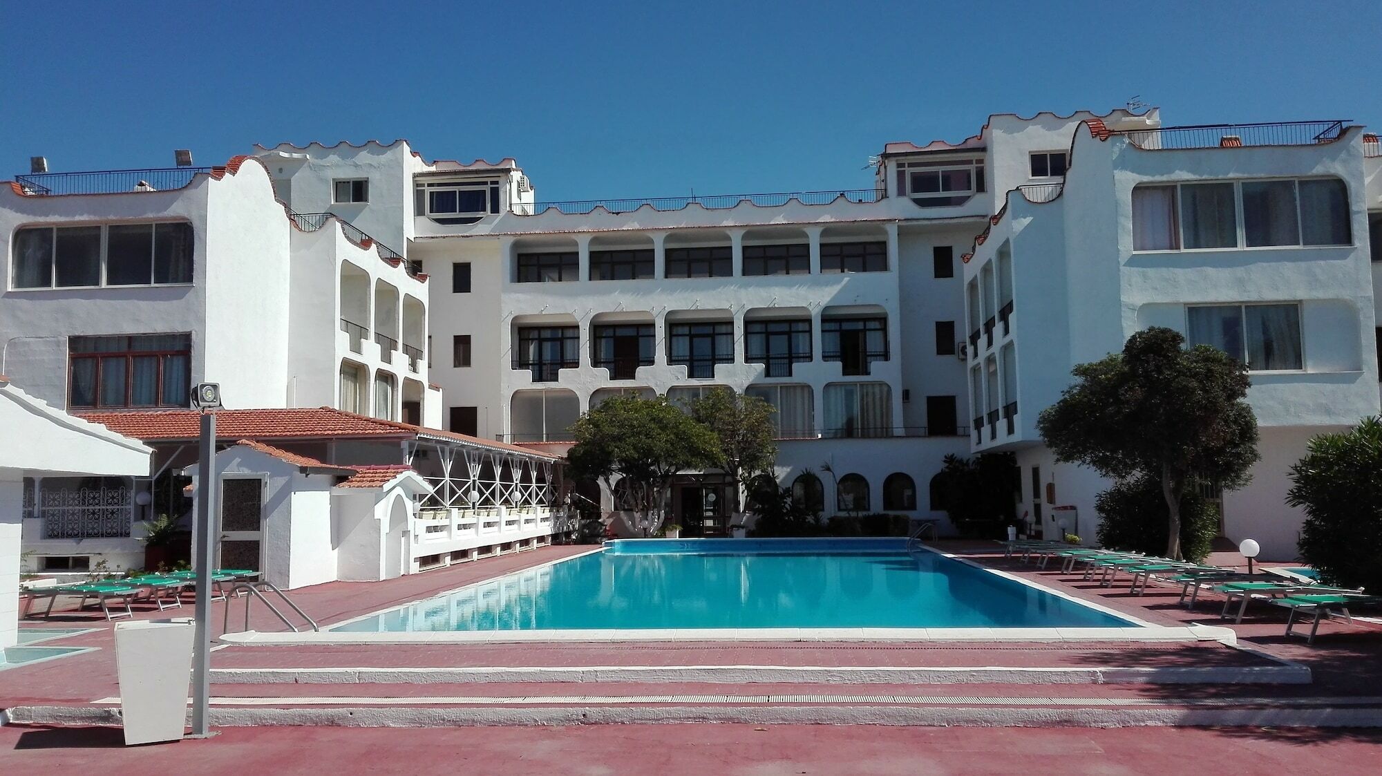 International Resort Mondragone Bagian luar foto